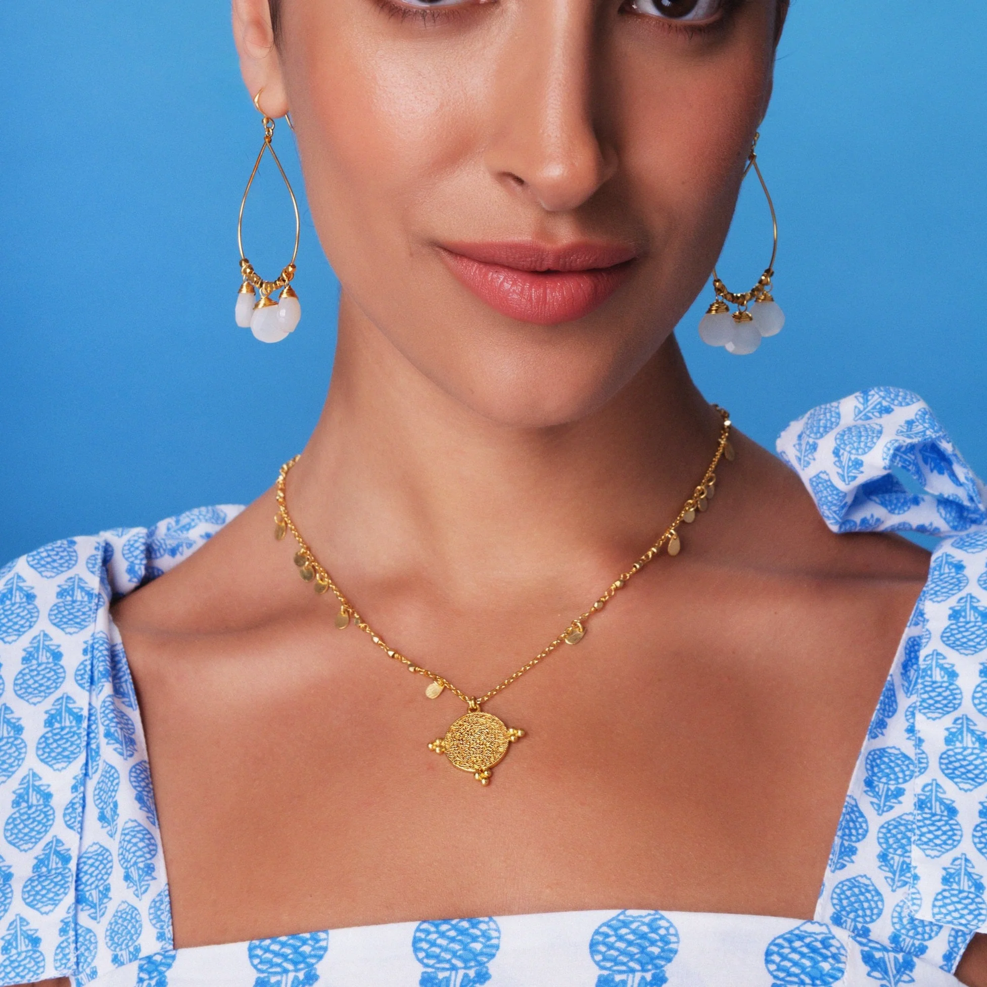 Santorini Short Gold Necklace - Image 4